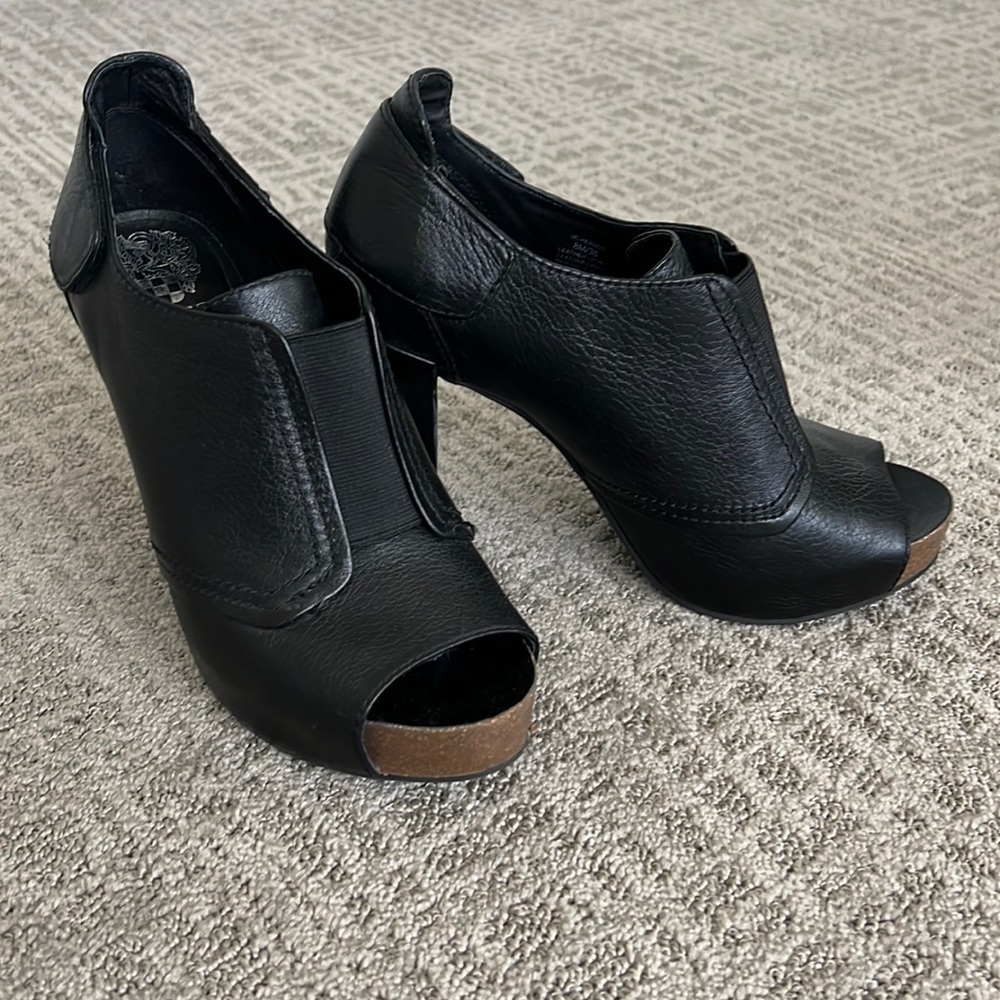 Vince camuto platform peep toe heels